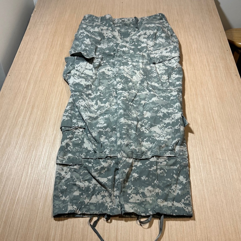 US Army ACU Digital Camo Cargo Pants Medium Short Tactical Combat Trousers UCP